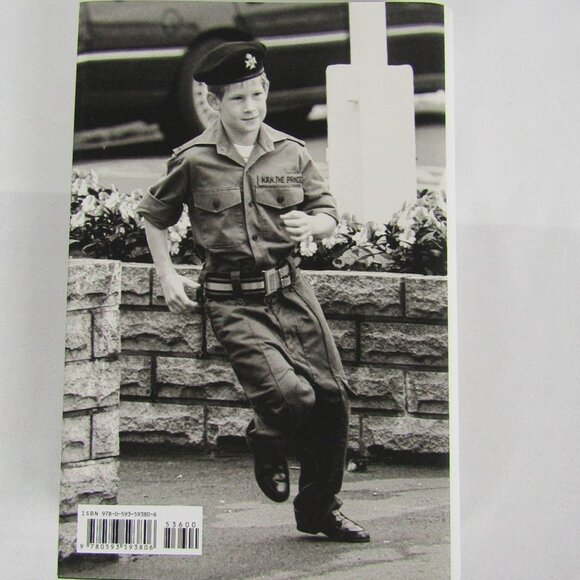 Prince Harry-Spare-Hard Cover Edition - Picture 2 of 5